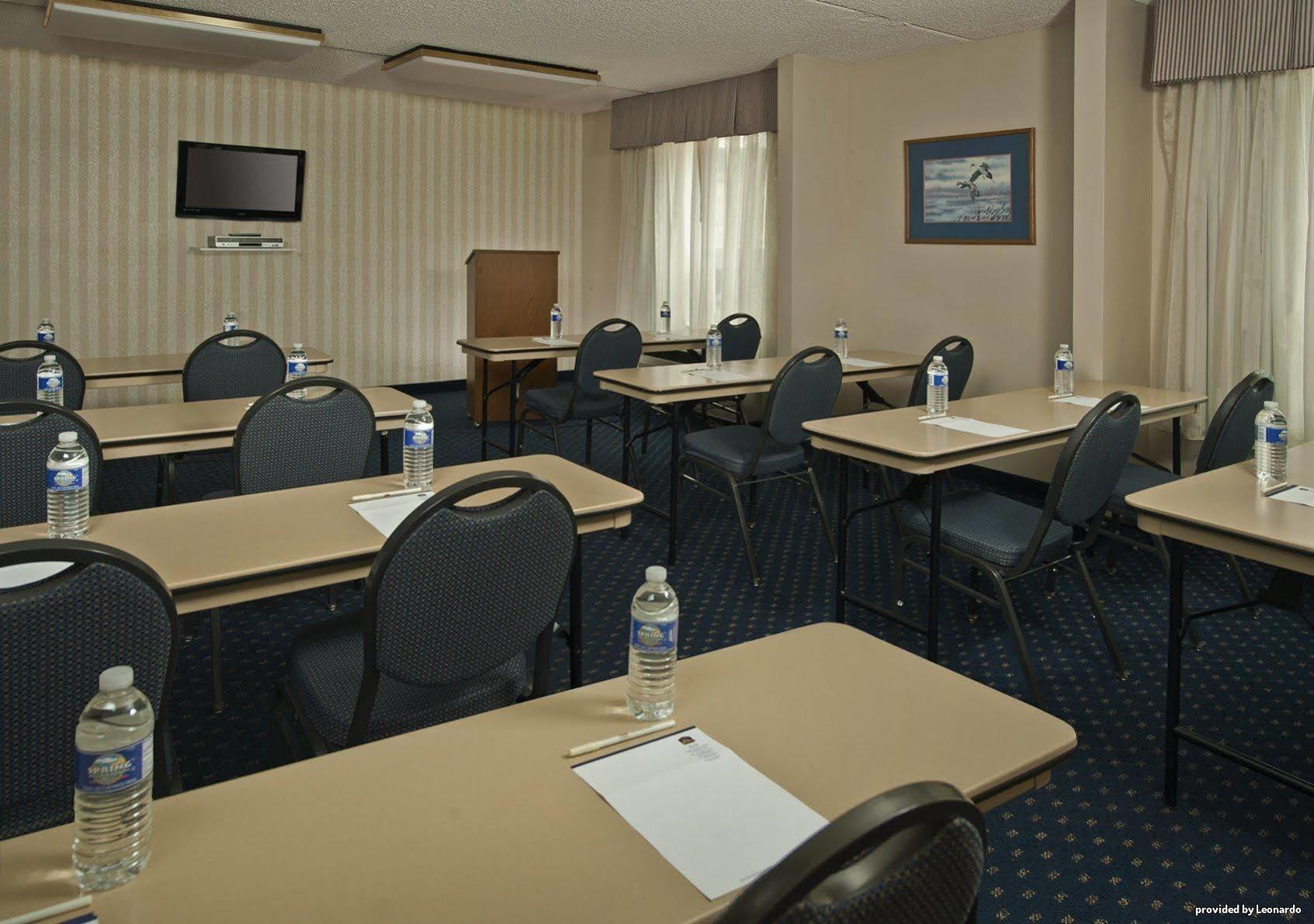Best Western La Plata Inn Удобства фото